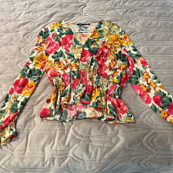 Zara Tops Zara Floral Blouse Poshmark